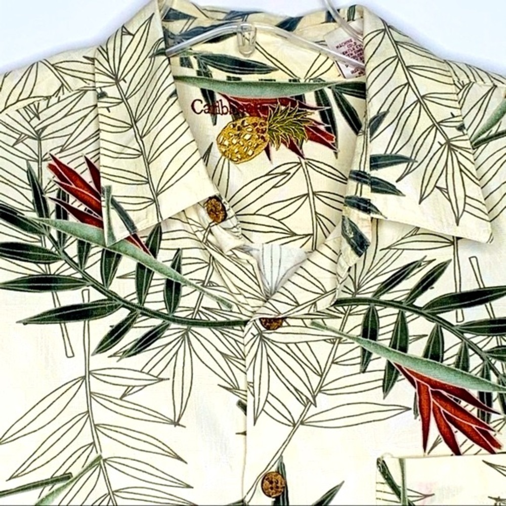 Caribbean Silk Blend Hawaiian Short Sleeve Shirt Size L Coconut Button Beige